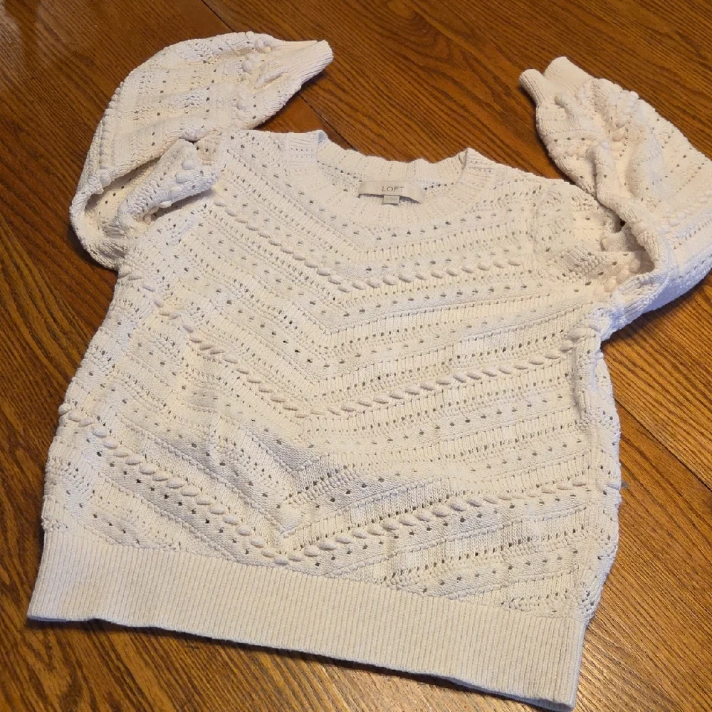 LOFT Women's Cream Textured Sweater - Picture 2 of 2